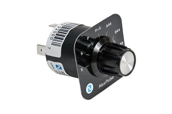 MAXPULSE Landing Light Controller, with spade connectors, by Seaton